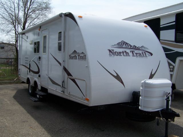  North Trail 21FBS  - Stock # : 0113 Michigan RV Broker USA